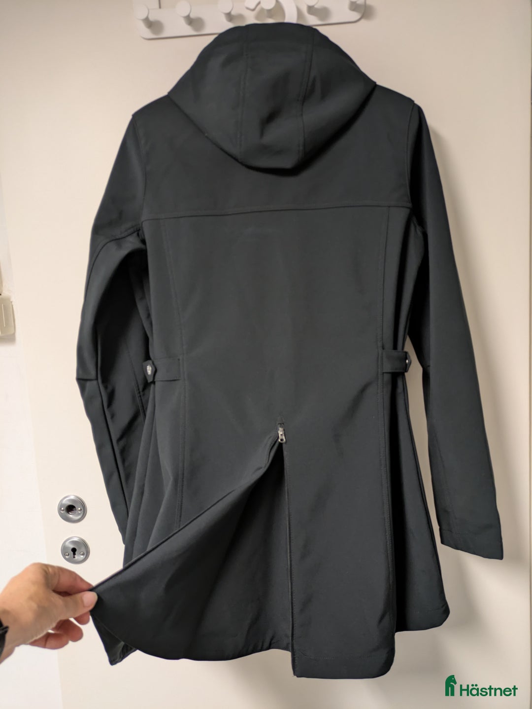 Jackor & Kavajer ryttarutrustning till salu: Horze Softshellridjacka  i Umeå - Annons 3