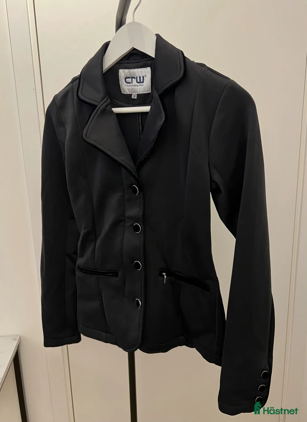 Jackor & Kavajer ryttarutrustning till salu: Tävlingskavaj - Annons 1