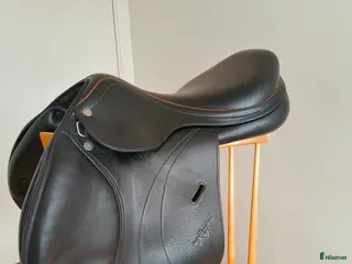 Sadlar hästutrustning EQUIPE EXPRESSION - Annons 1