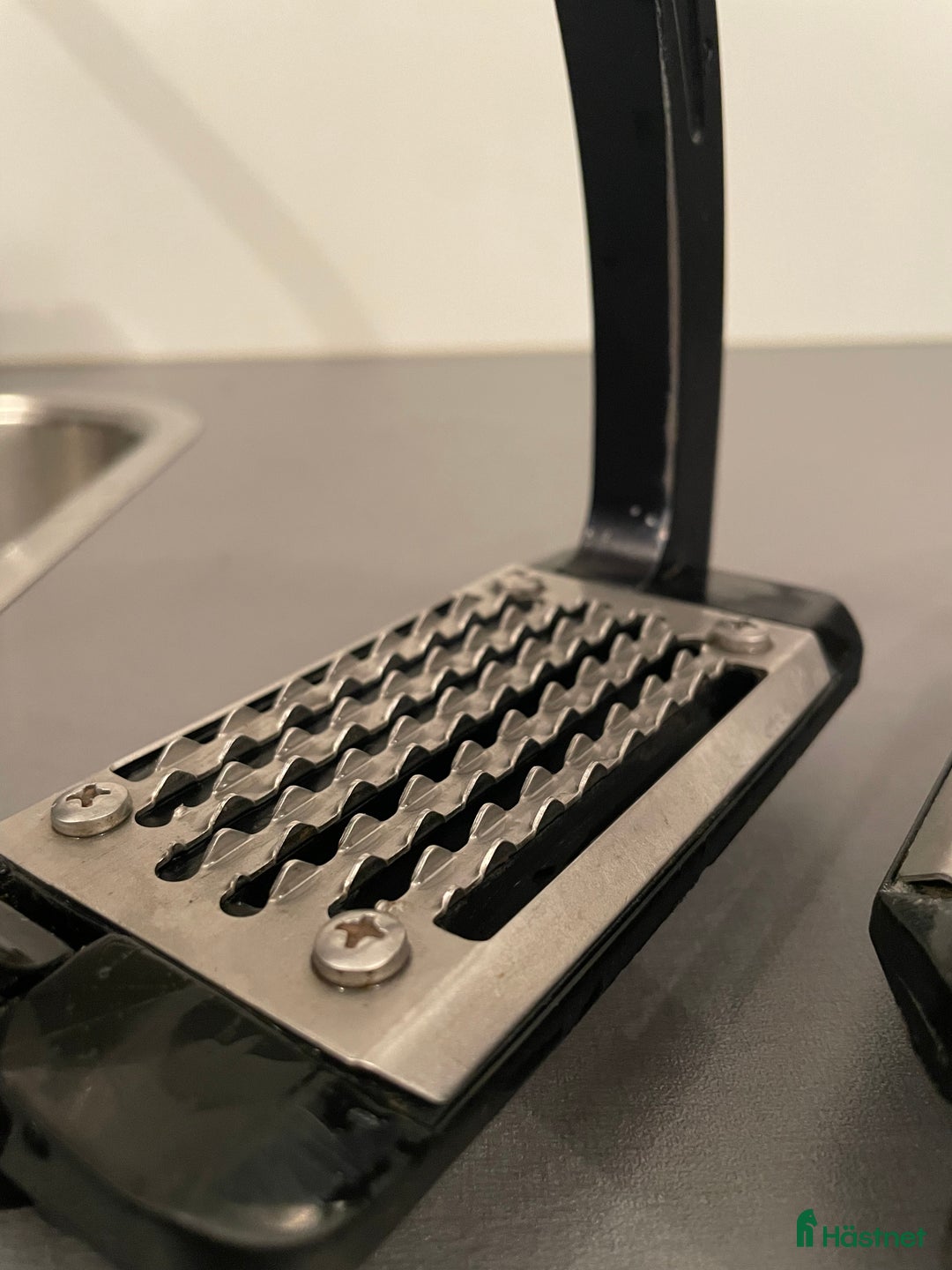 Stigbyglar hästutrustning till salu: Stigbyglar AluPro stigbyglar i Västerås - Annons 2