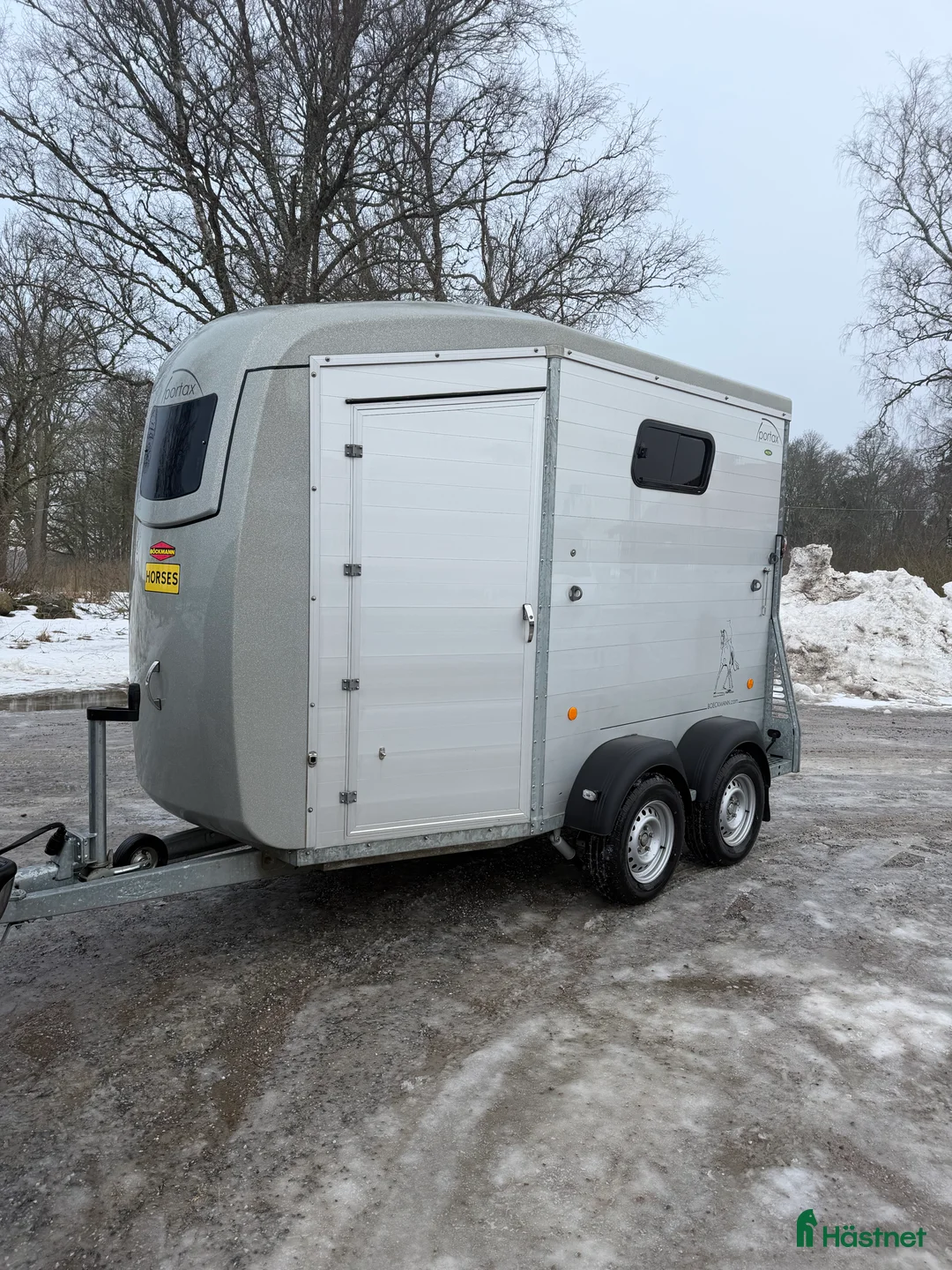 Hästtransporter  fordon & transport till salu: Böckmann portax frontutlastning Sadelkammare 2019 - Annons 2