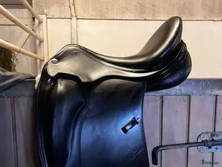 Sadlar hästutrustning Erreplus Vittoria - Annons 1