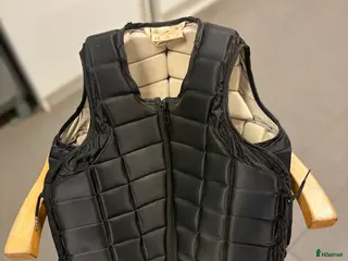 Säkerhetsvästar ryttarutrustning till salu: Racesafe säkerhetsväst i Ronneby - Annons 9