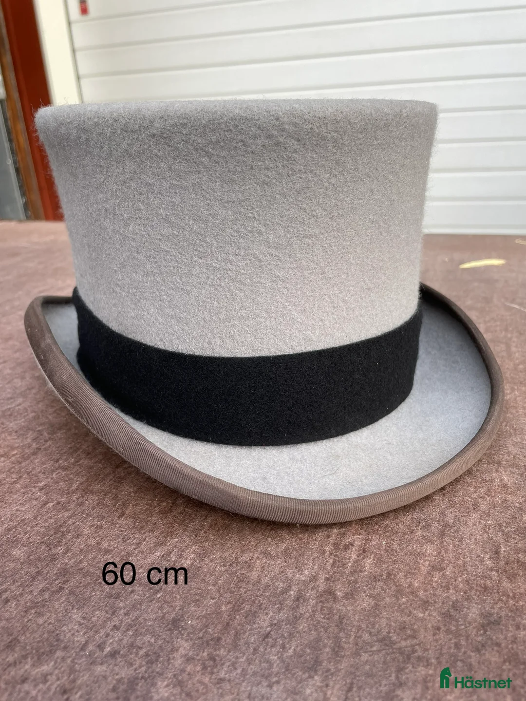 Övrig Ryttarutrustning ryttarutrustning till salu: Hög hatt i Rödeby - Annons 1