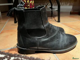 Ridstövlar ryttarutrustning till salu: Svarta Jodphurs i Rättvik - Annons 6