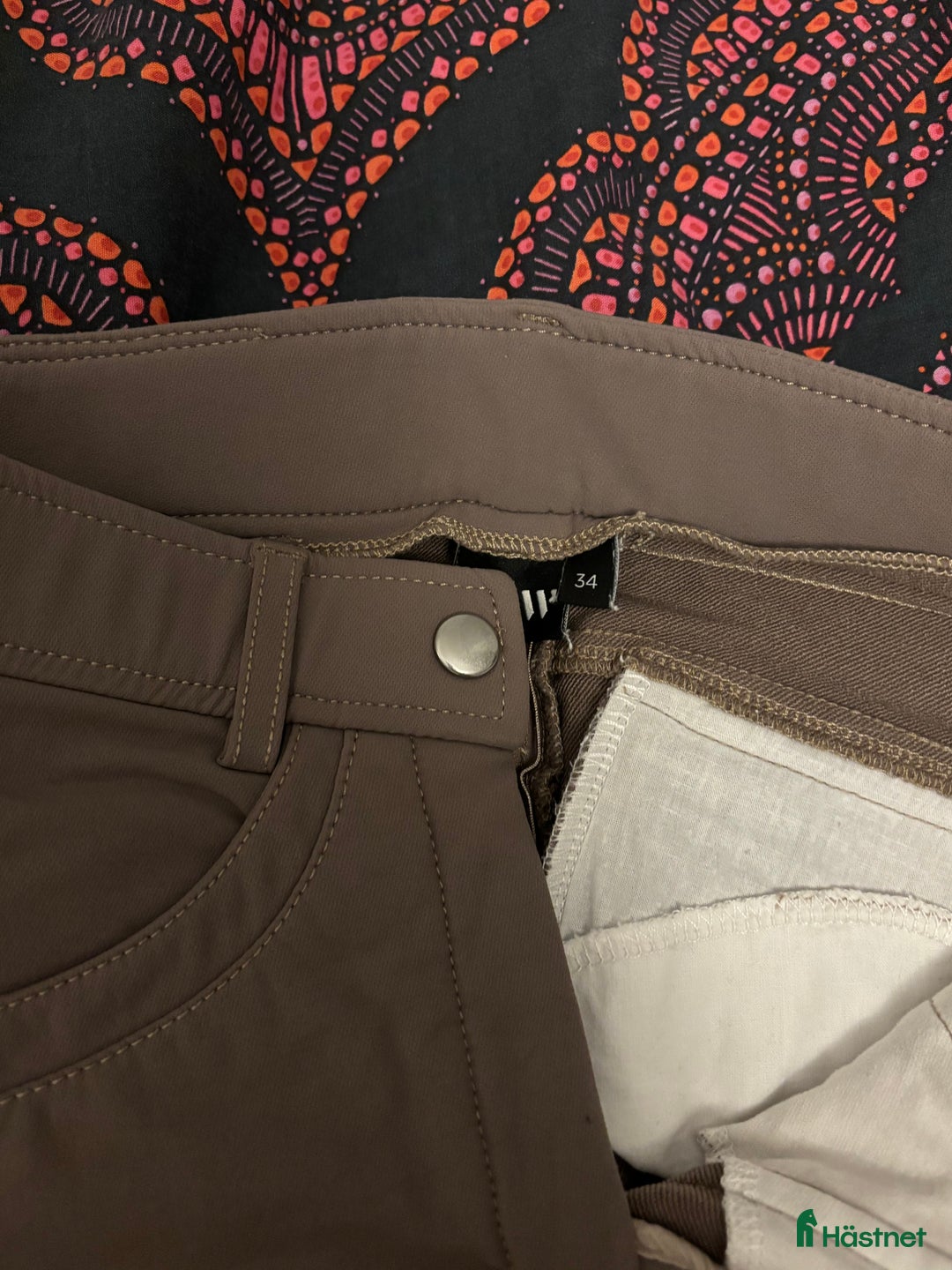 Jackor & Kavajer ryttarutrustning till salu: Tävlings kavaj mm i Björklinge - Annons 8