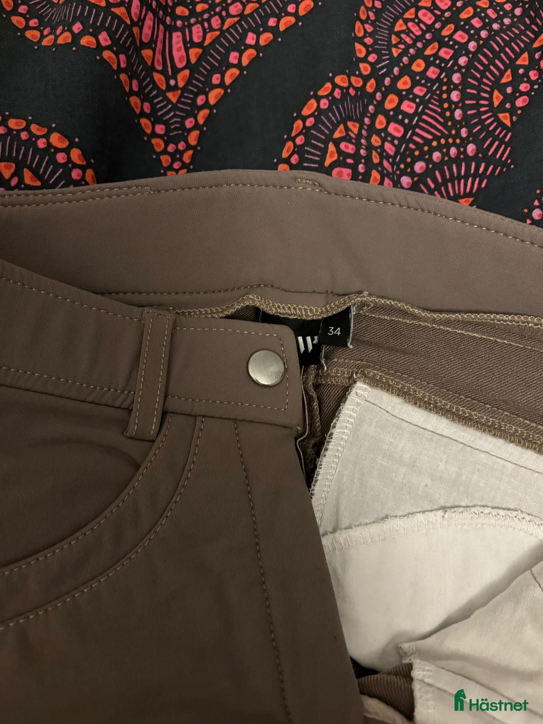 Jackor & Kavajer ryttarutrustning till salu: Tävlings kavaj mm i Björklinge - Annons 8