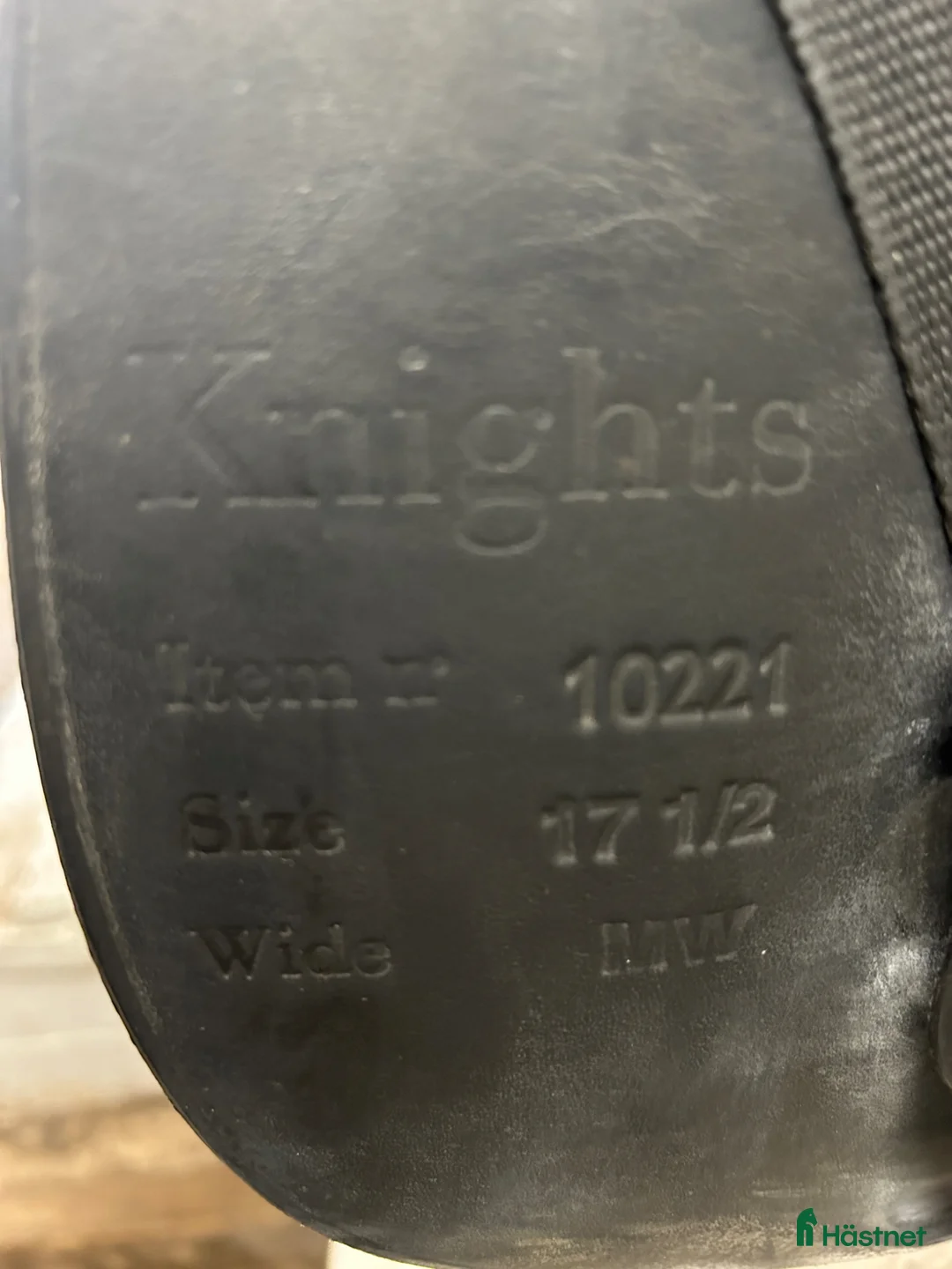 Sadlar hästutrustning till salu: Knights dressyrsadel 17,5 - Annons 5