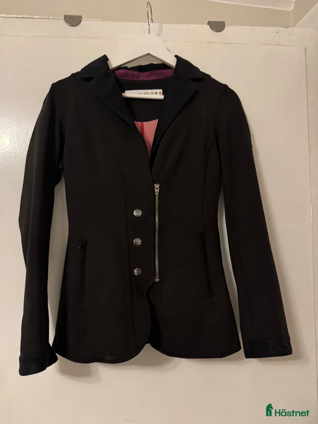 Jackor & Kavajer ryttarutrustning till salu: Animo kavaj - Annons 1