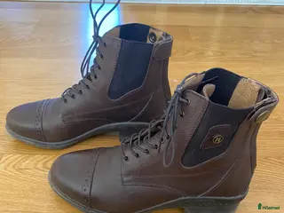 Ridstövlar ryttarutrustning till salu: Bruna Jodhpur Casone strl 37 - Annons 5