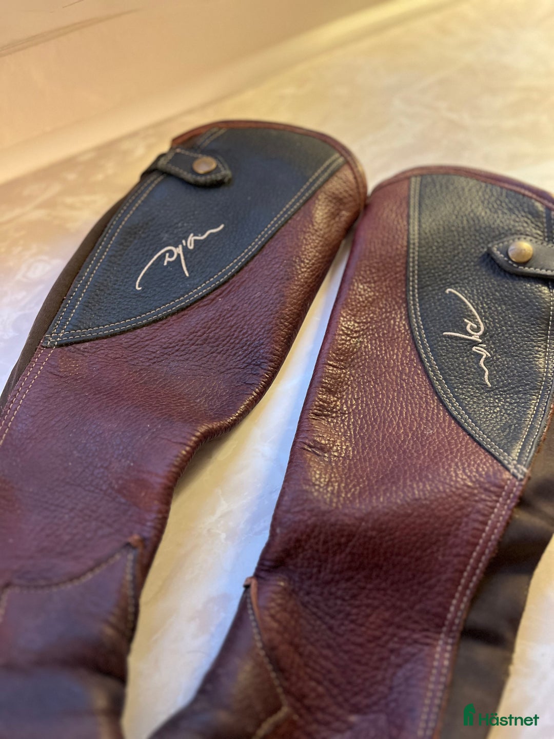 Ridstövlar ryttarutrustning till salu: RIDCHAPS FRÅN DYÓN! i Stånga - Annons 3