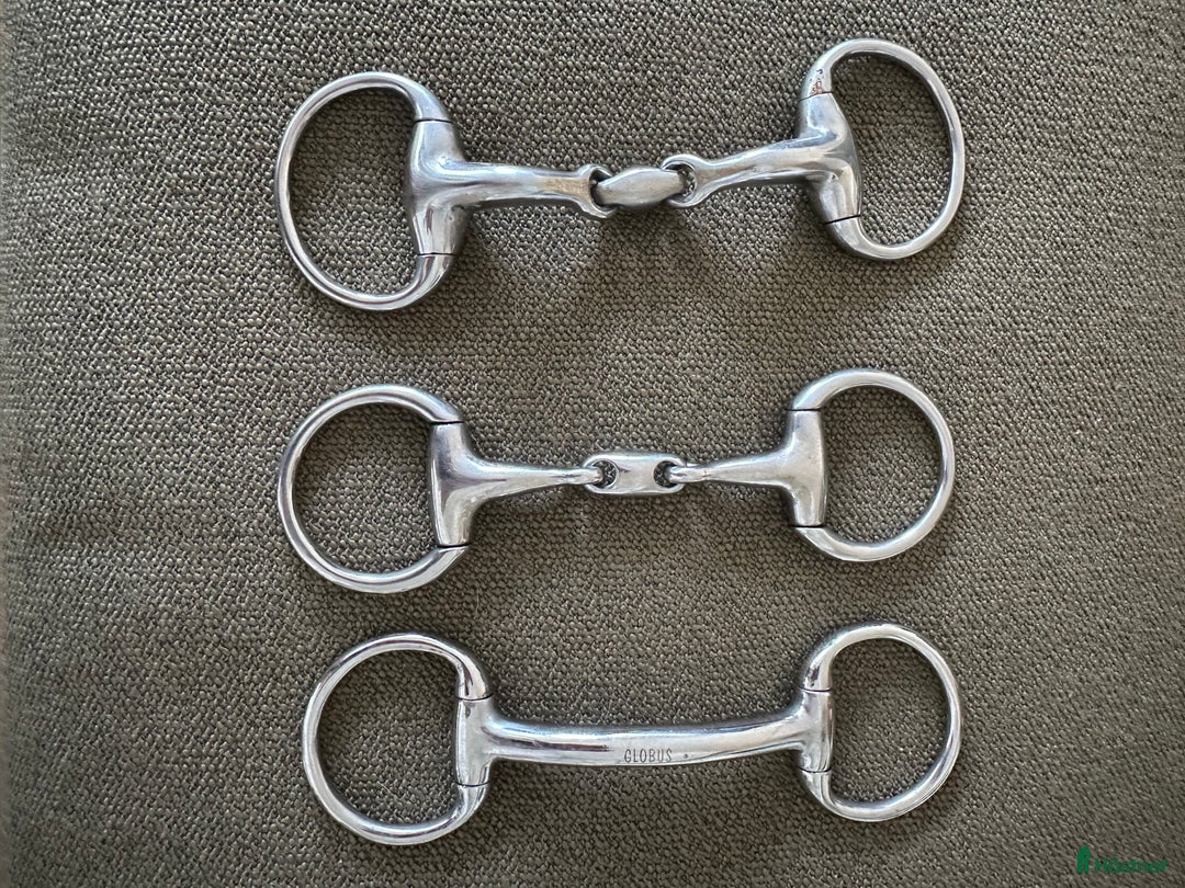 Bett hästutrustning till salu: Tre olika bett (strl 10,5 cm) säljes tillsammans i Lund - Annons 1