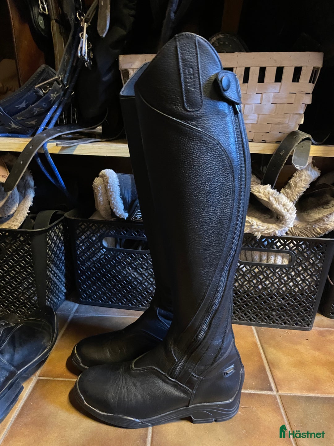 Ridstövlar ryttarutrustning till salu: Fina ridstövlar  i Björköby - Annons 3