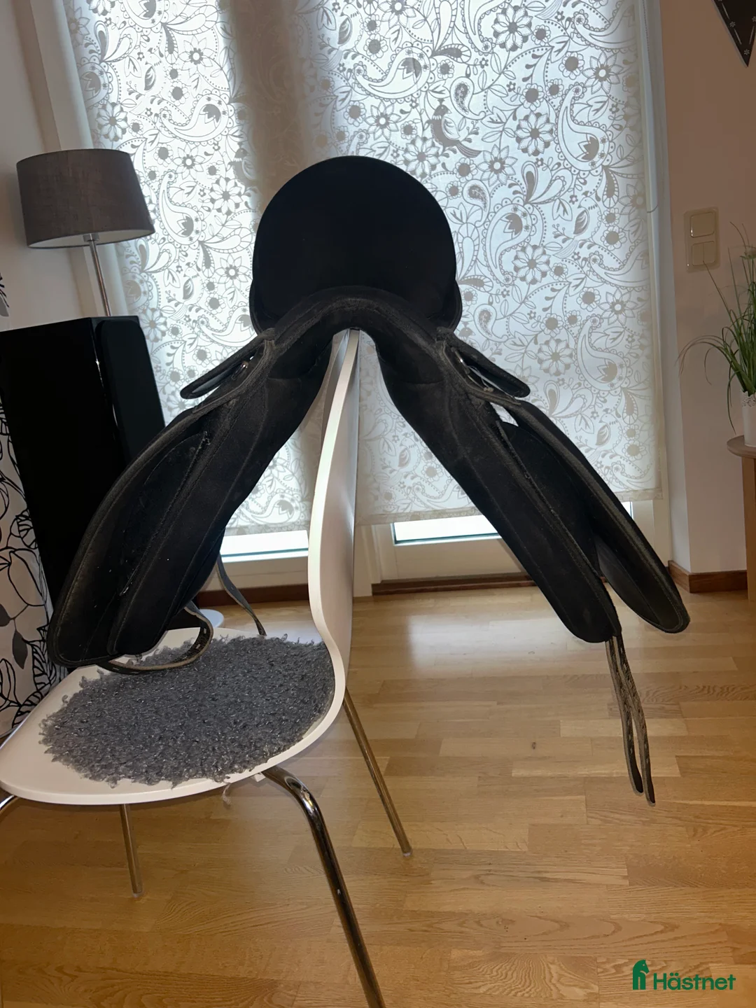 Sadlar hästutrustning till salu: Dressyrsadel Claridge house - Annons 2