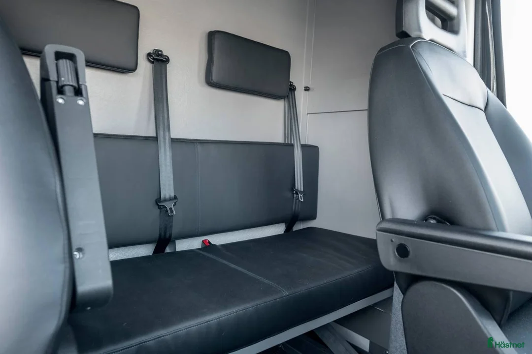 Hästlastbilar  fordon & transport till salu: Clear Round C1 (WRA27G)LASTVIKT: 1 670kg i Täby - Annons 6