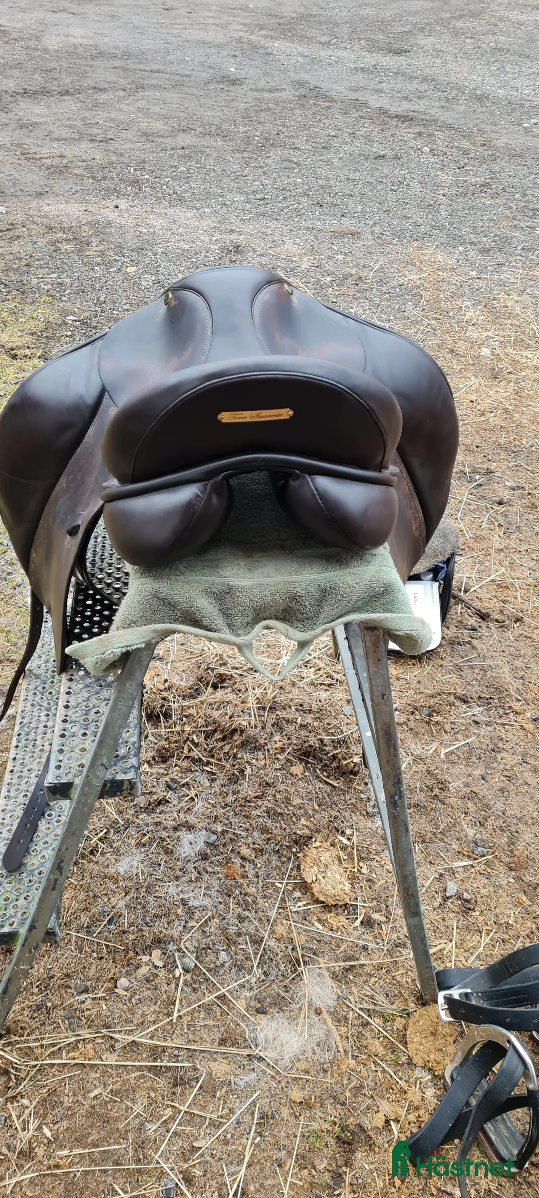 Sadlar hästutrustning till salu: Fin dressyrsadel  i Björkvik - Annons 2