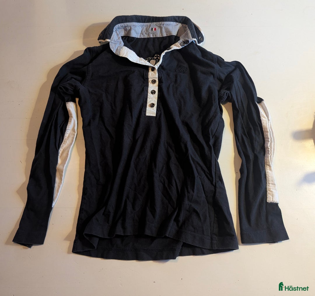 Övrigt Ridkläder ryttarutrustning till salu: Långärmad piké från Lauria Garrelli. i Tierp - Annons 1