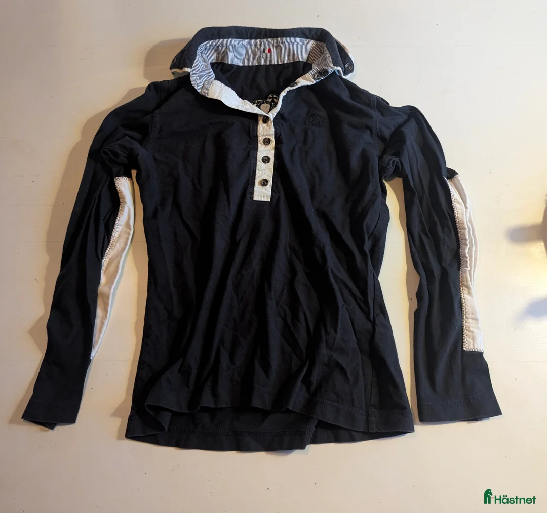 Övrigt Ridkläder ryttarutrustning till salu: Långärmad piké från Lauria Garrelli. i Tierp - Annons 1