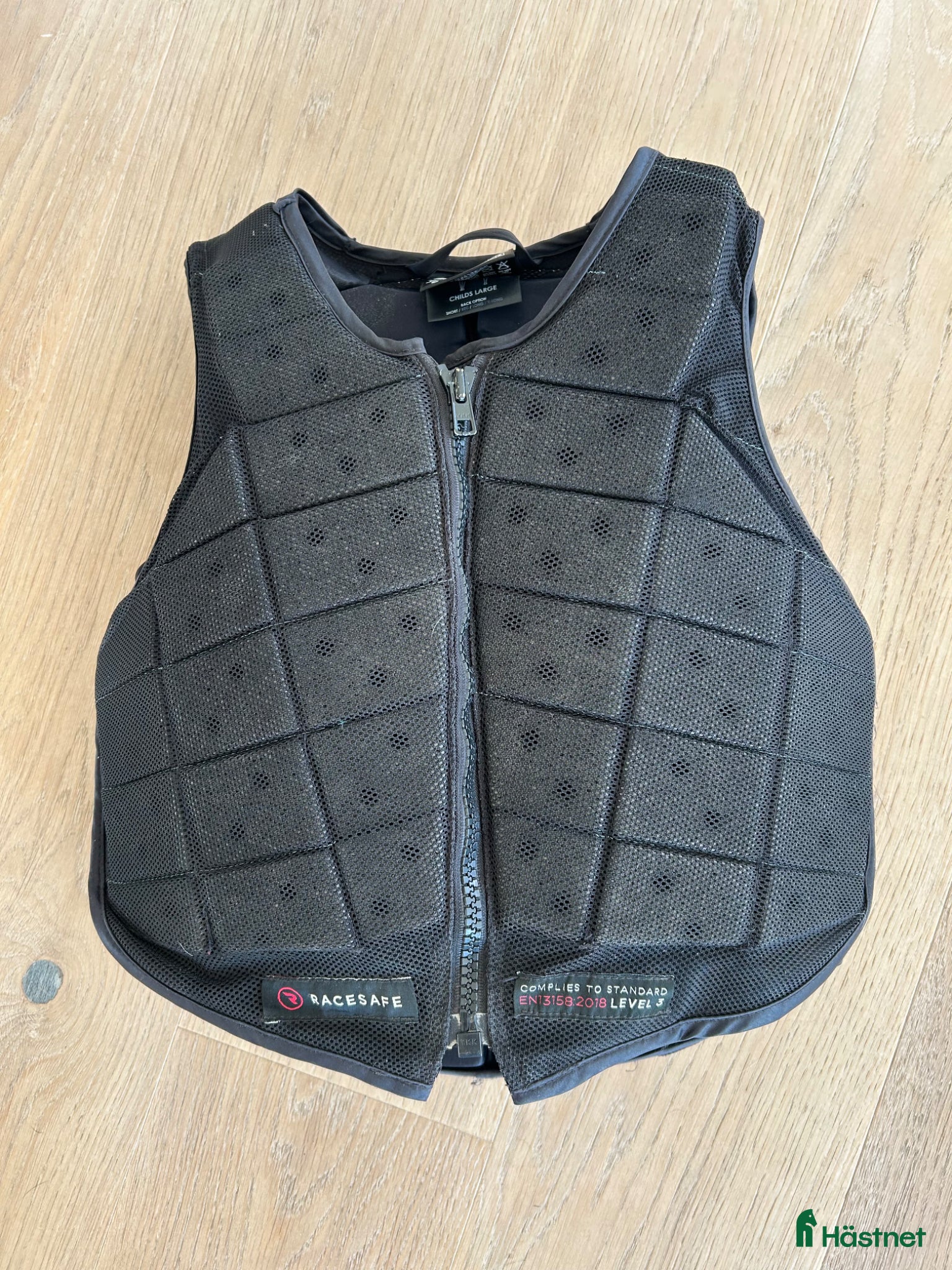 Säkerhetsvästar ryttarutrustning till salu: Racesafe Provent Child Large - Mantorp - Annons 1