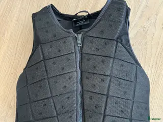 Säkerhetsvästar ryttarutrustning till salu: Racesafe Provent Child Large - Mantorp - Annons 1