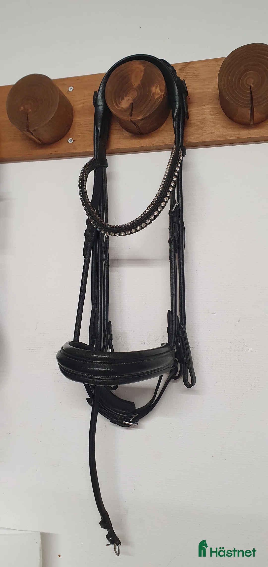 Träns hästutrustning till salu: Fint Döbert Classic rundsytt kandar/träns stl full i Hamneda - Annons 1
