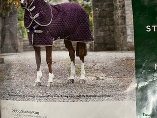 Täcken hästutrustning till salu: Nyskick horseware stalltäcke i Malmköping - Annons 13