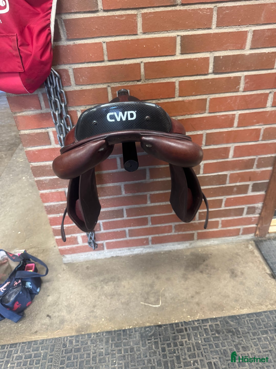 Sadlar hästutrustning till salu: CWD 2G hoppsadel i Nässjö - Annons 2