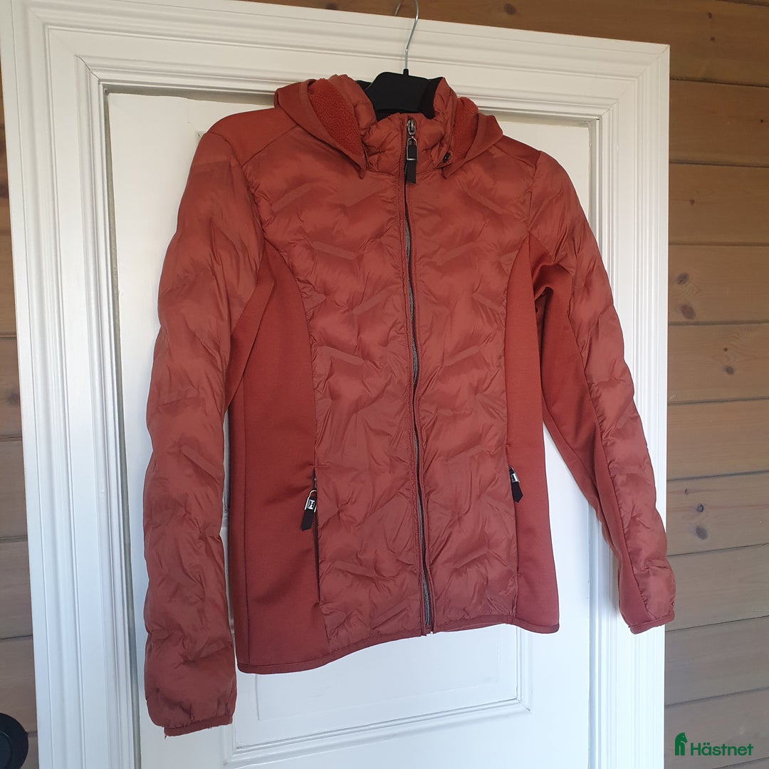 Jackor & Kavajer ryttarutrustning till salu: Fleecetröja & lättviktsjacka XS i Tranås - Annons 5