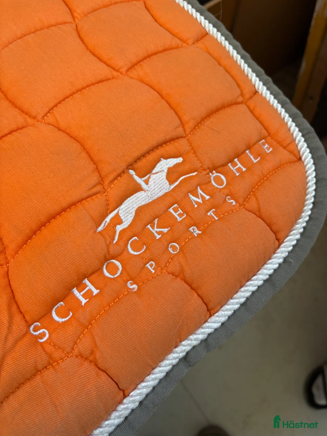 Schabrak & Vojlockar hästutrustning till salu: Schockemöhle sports schabrak 🧡 - Annons 2