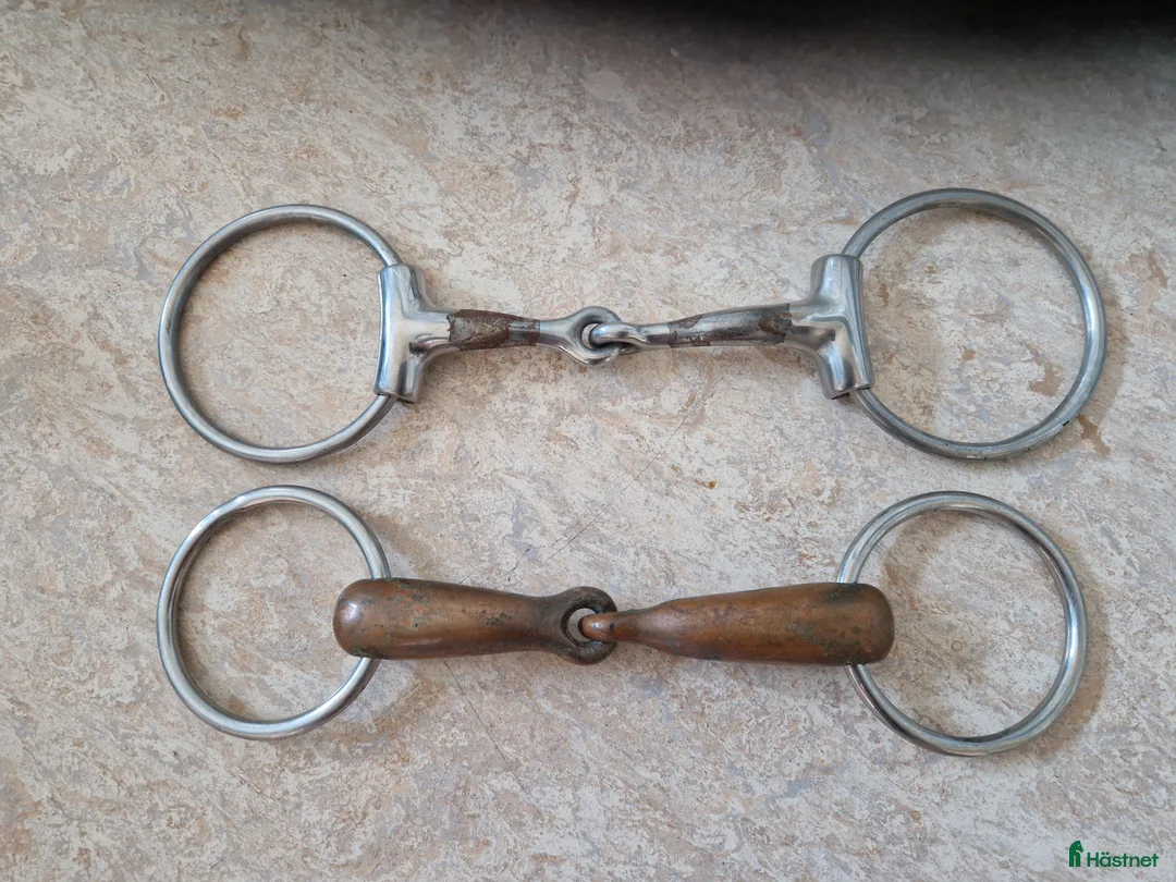 Bett hästutrustning till salu: Flera bett i olika storlekar  - Annons 2