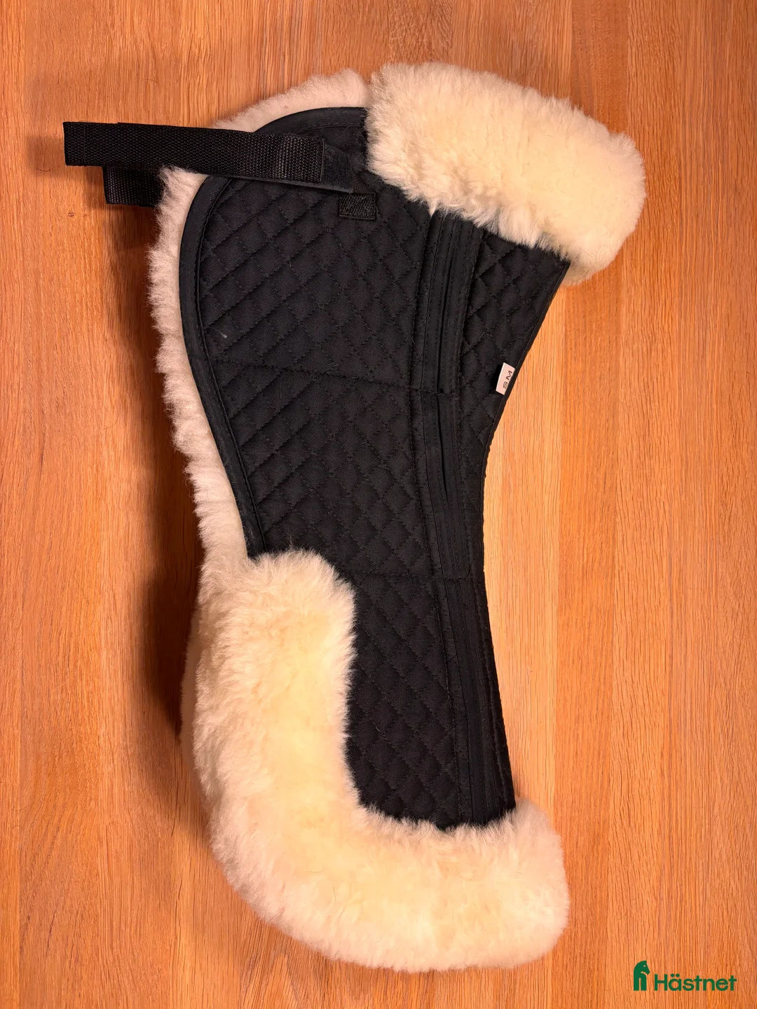 Sadeltillbehör hästutrustning till salu: Fårskinnspadd med ilägg  - Annons 2