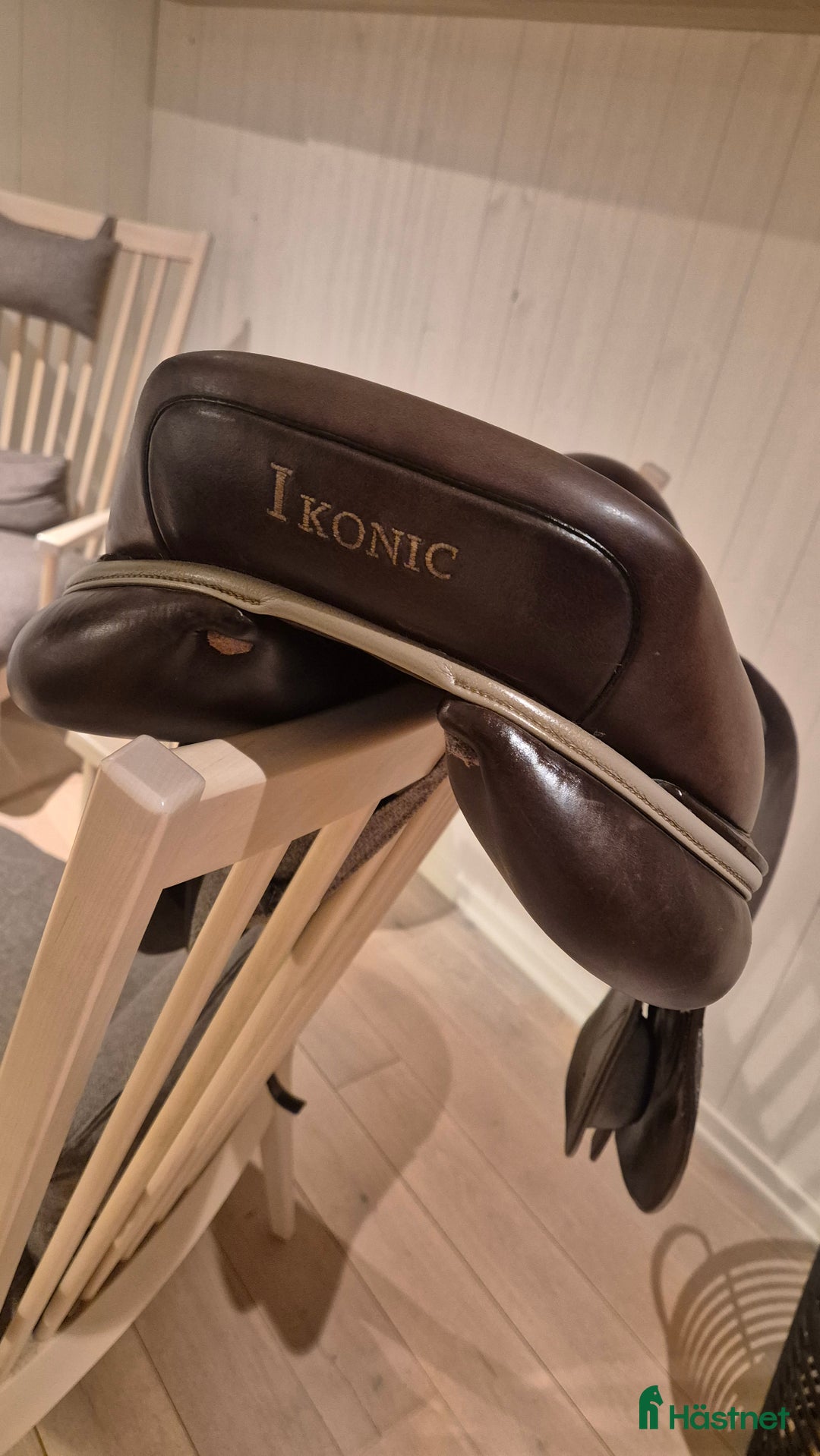 Sadlar hästutrustning till salu: Ikonic evolutionline 17" i Stora Höga - Annons 3