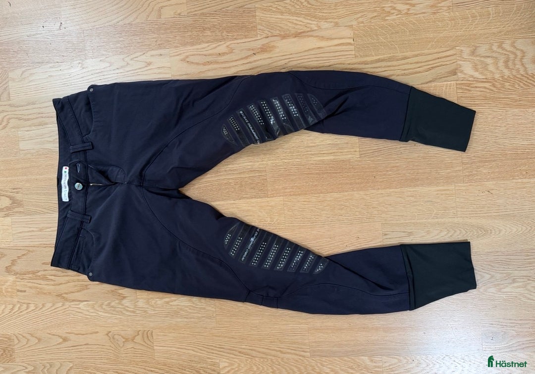 Ridbyxor ryttarutrustning till salu: Ridbyxor Herr i Göteborg - Annons 2