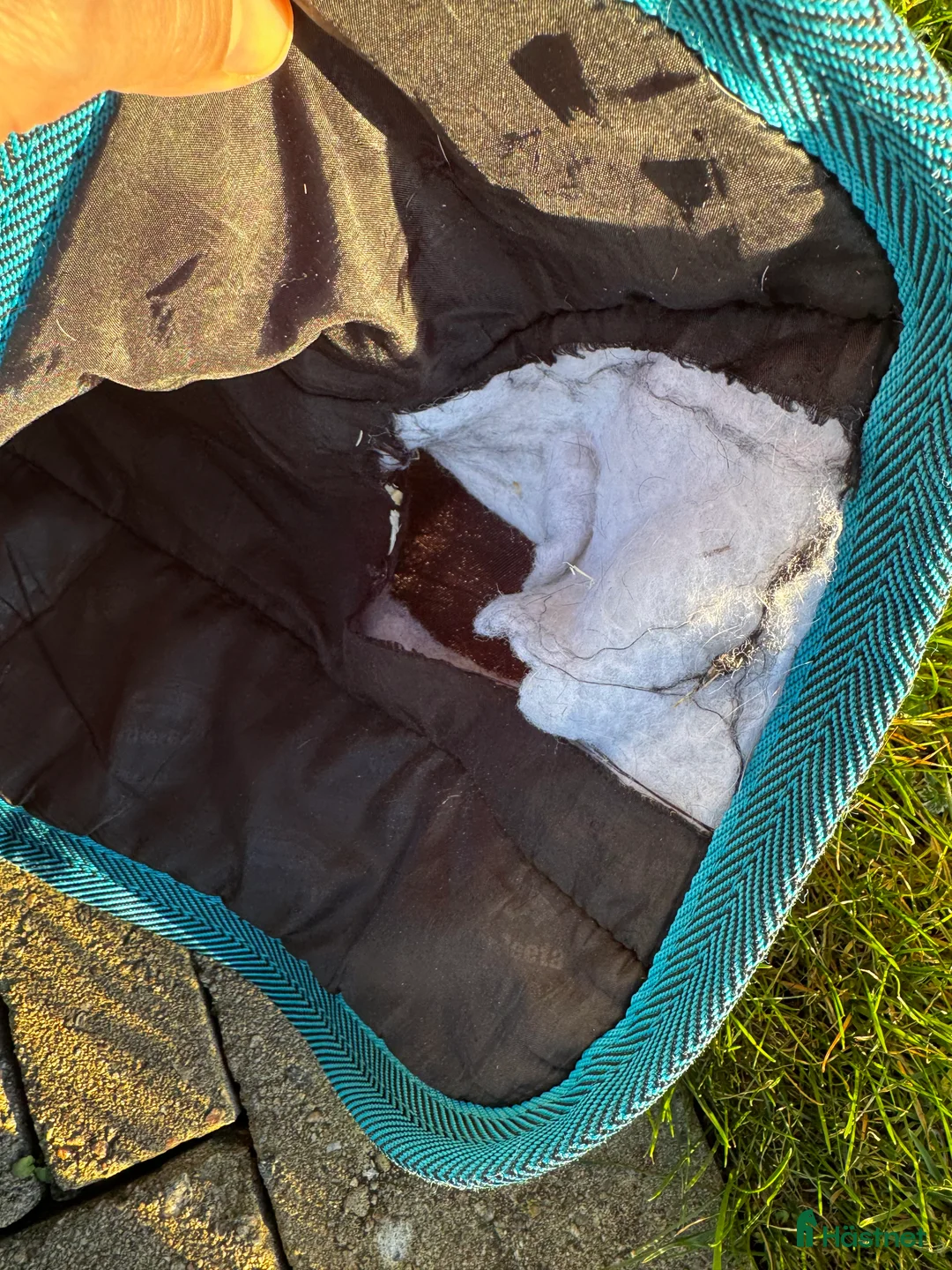 Täcken hästutrustning till salu: Rejält innetäcke stl 125 i Kungälv - Annons 4