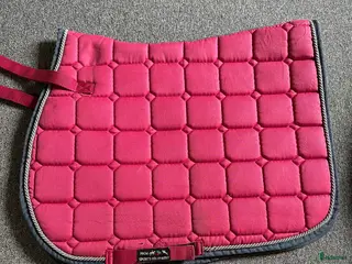 Schabrak & Vojlockar hästutrustning Rosa schabrak i Lerum - Annons 14