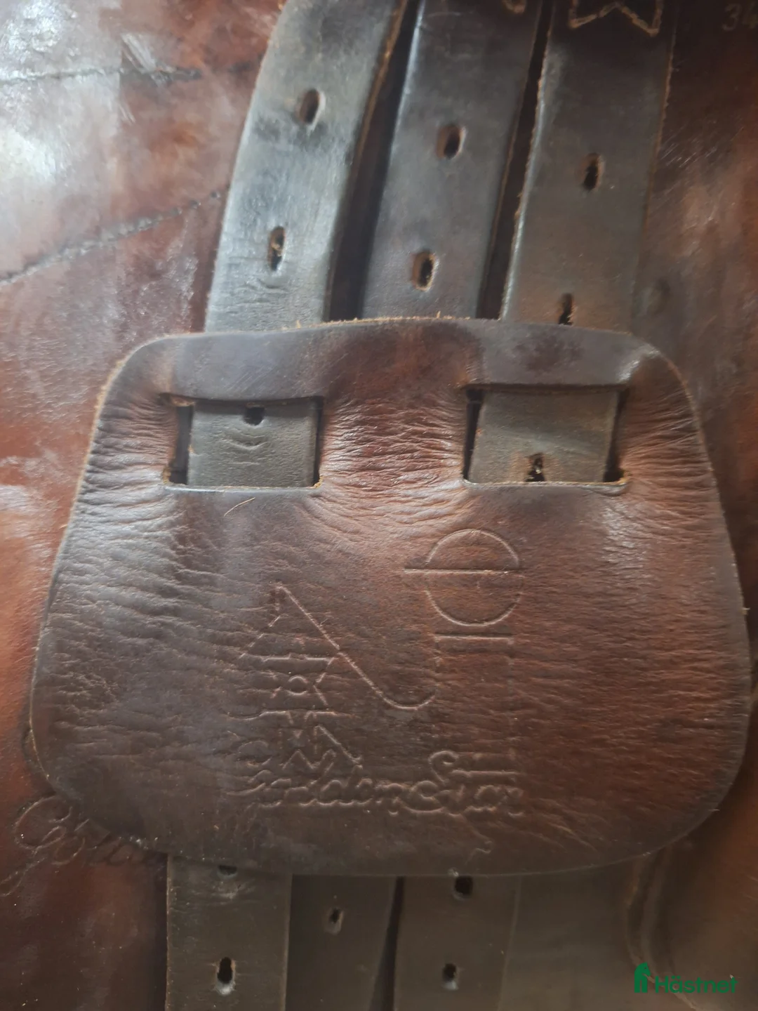 Sadlar hästutrustning till salu: Hoppsadel från Prestige 17 tum i Tidaholm - Annons 4