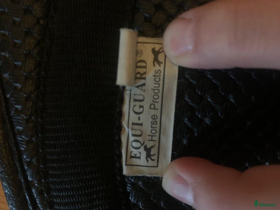Sadeltillbehör hästutrustning till salu: Dressyrgjord i sympatex  i Hälleforsnäs - Annons 9