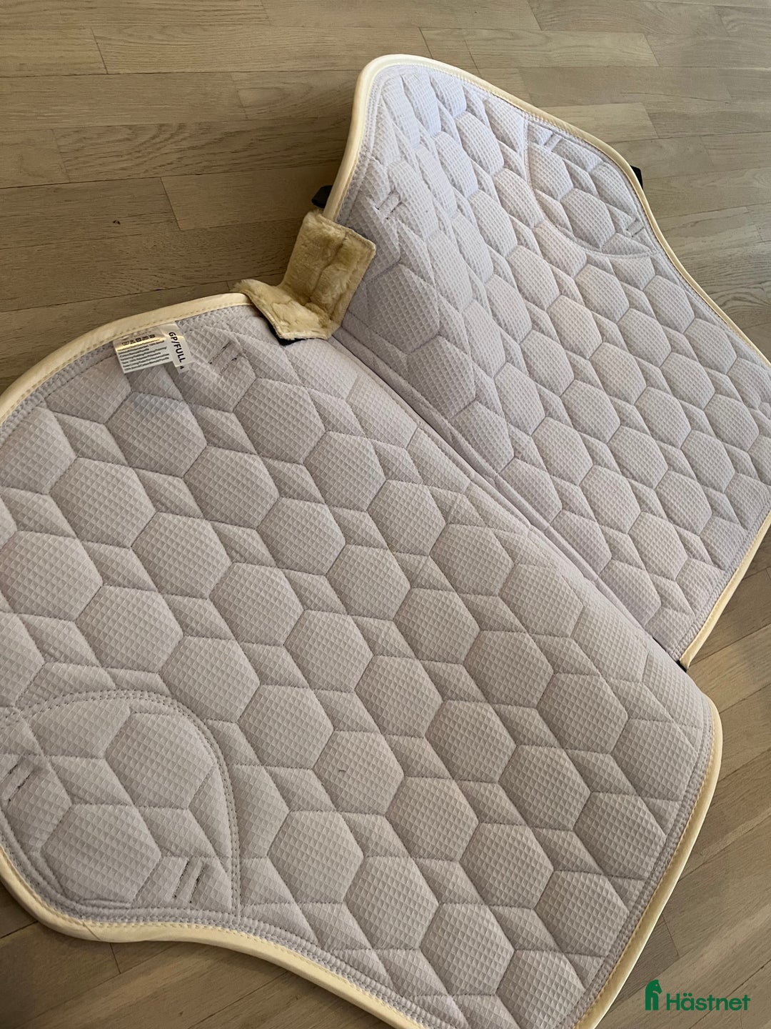 Schabrak & Vojlockar hästutrustning till salu: Oanvänt schabrak  i Bromma - Annons 3