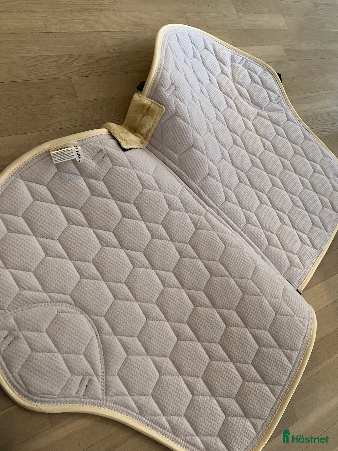 Schabrak & Vojlockar hästutrustning till salu: Oanvänt schabrak  i Bromma - Annons 3