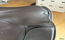 Sadlar hästutrustning till salu: Brun Ideal Jessica i Täby - Bild 3