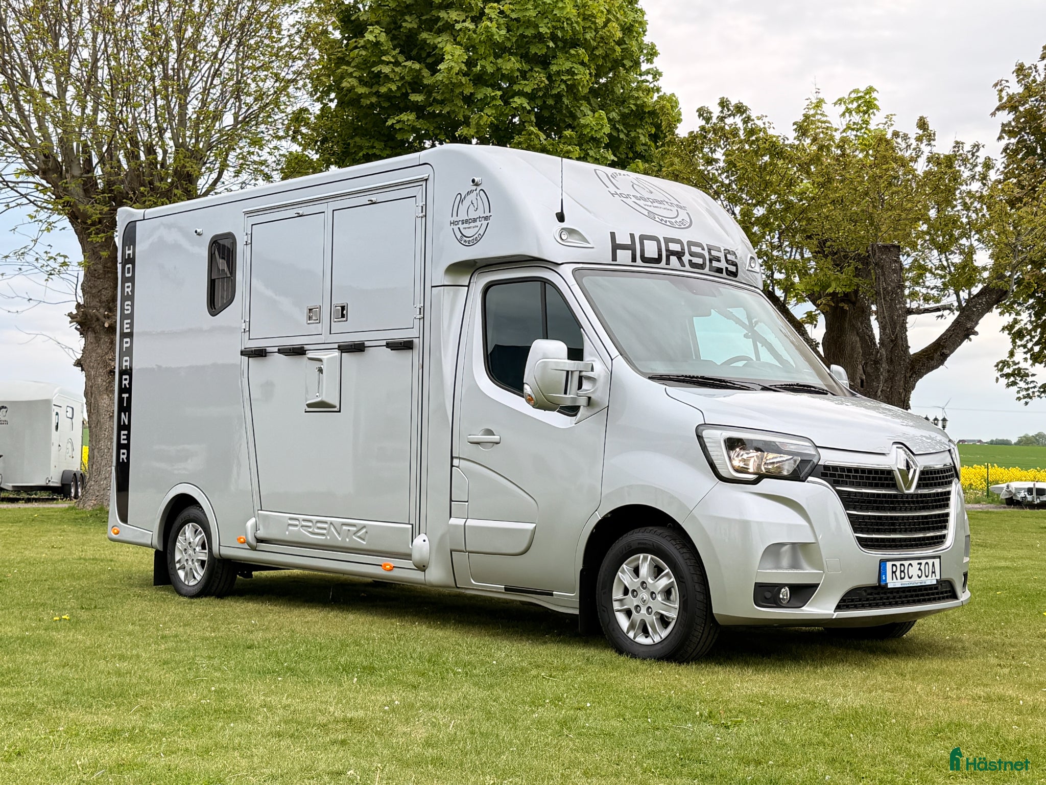 Hästlastbilar  fordon & transport till salu: NY Horsepartner Exclusive - Renault Master - Annons 18