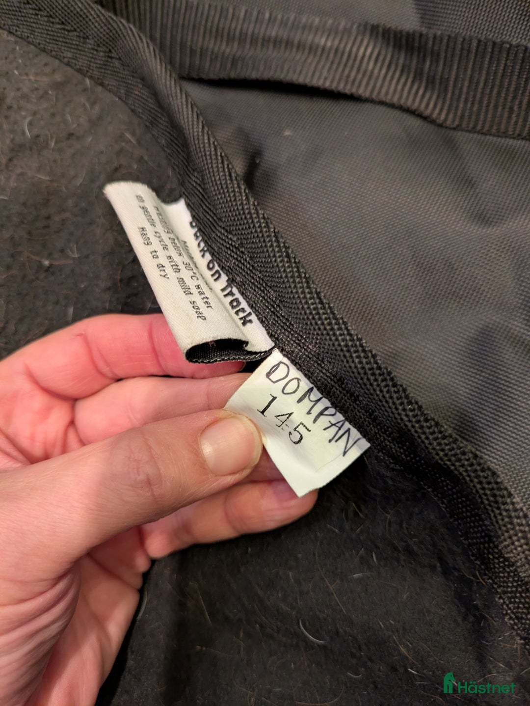 Täcken hästutrustning till salu: Back on Track ländtäcke strl 145 i Huddinge - Annons 2