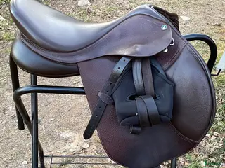 Sadlar hästutrustning Välskött Bates Arena - Annons 4