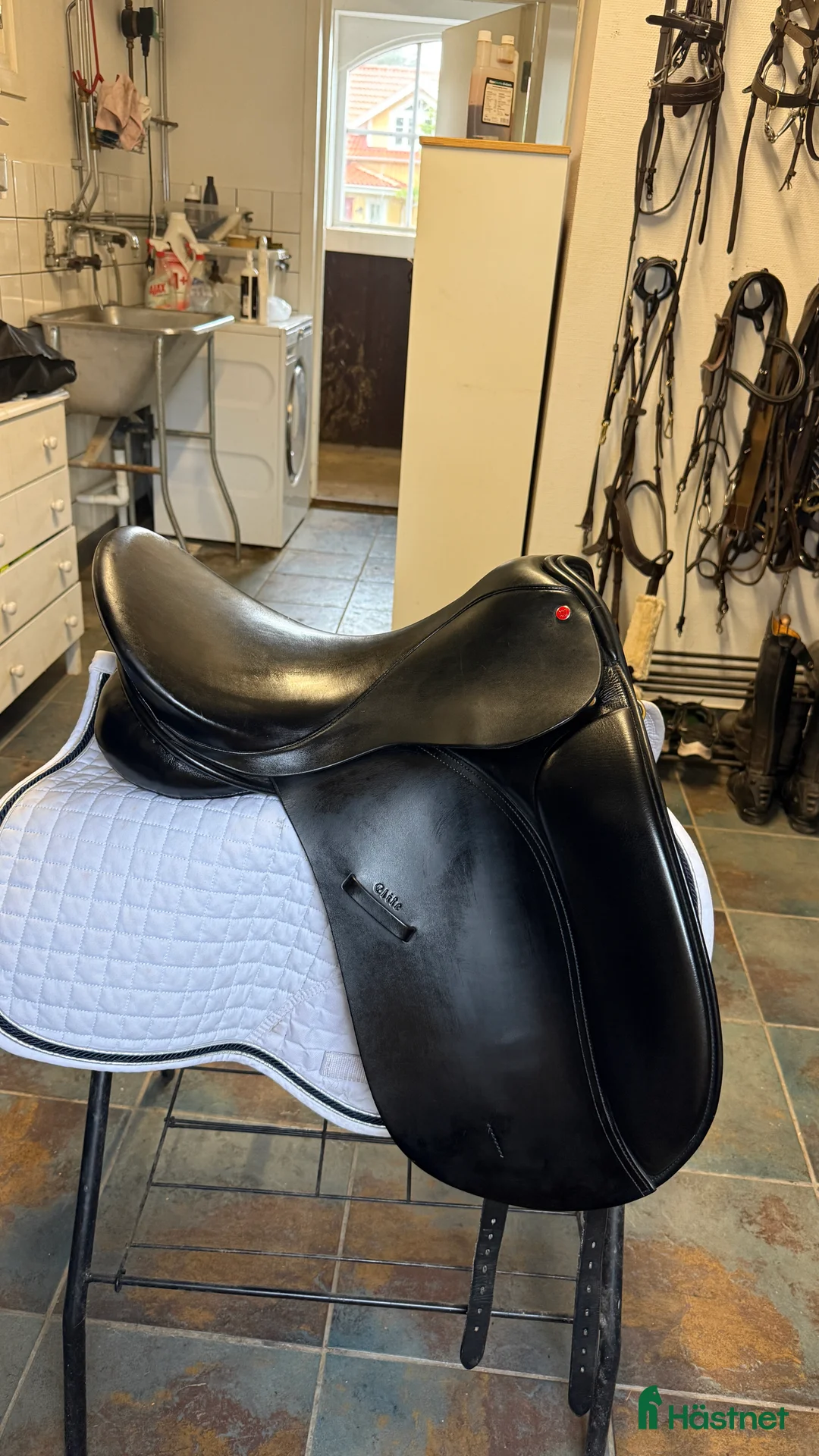 Sadlar hästutrustning till salu: Wellington Elite 17½” – toppskick i Lidköping - Annons 2