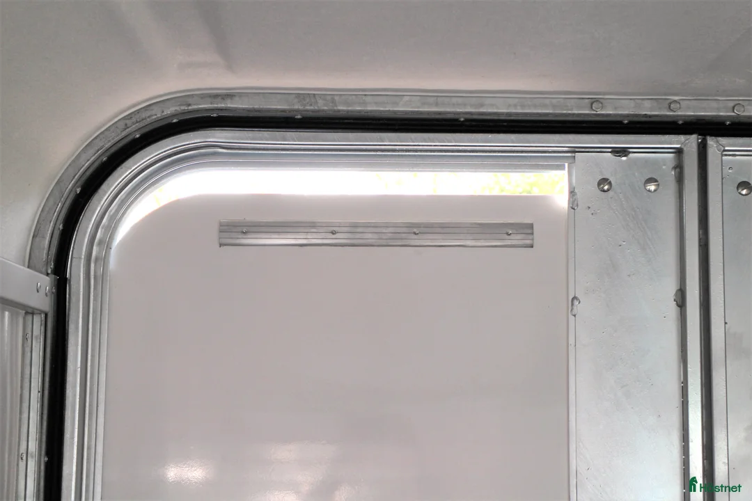 Hästtransporter  fordon & transport till salu: Fautras Promax - stadig o rymlig för stora hästar i Kvicksund - Annons 14