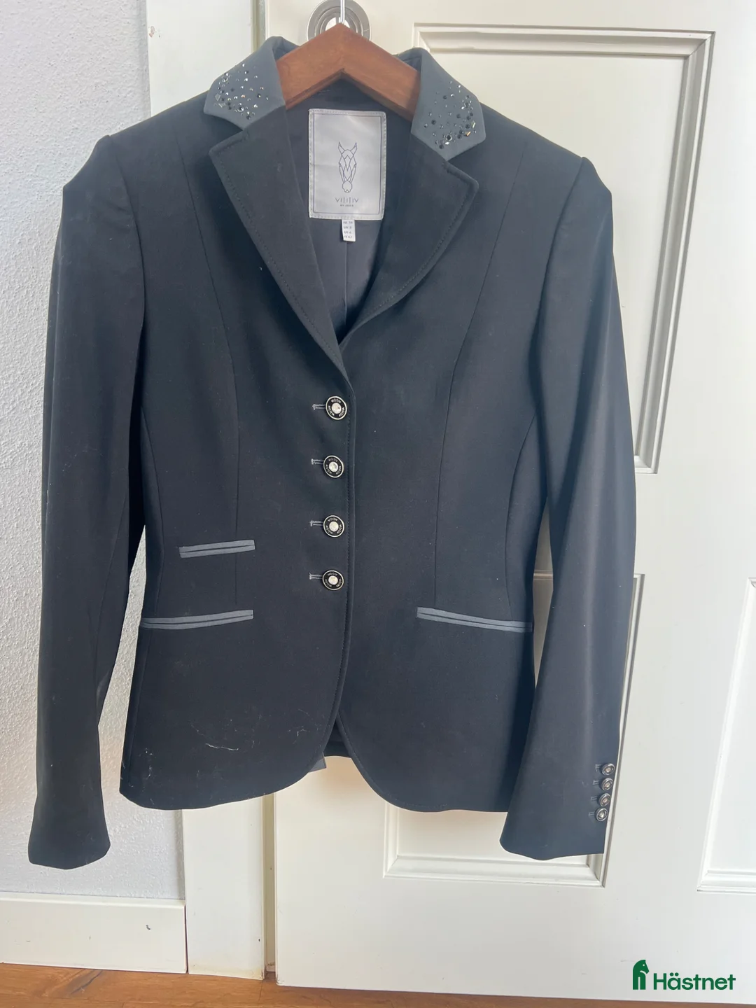 Jackor & Kavajer ryttarutrustning till salu: Kavaj för dressyr - Annons 1