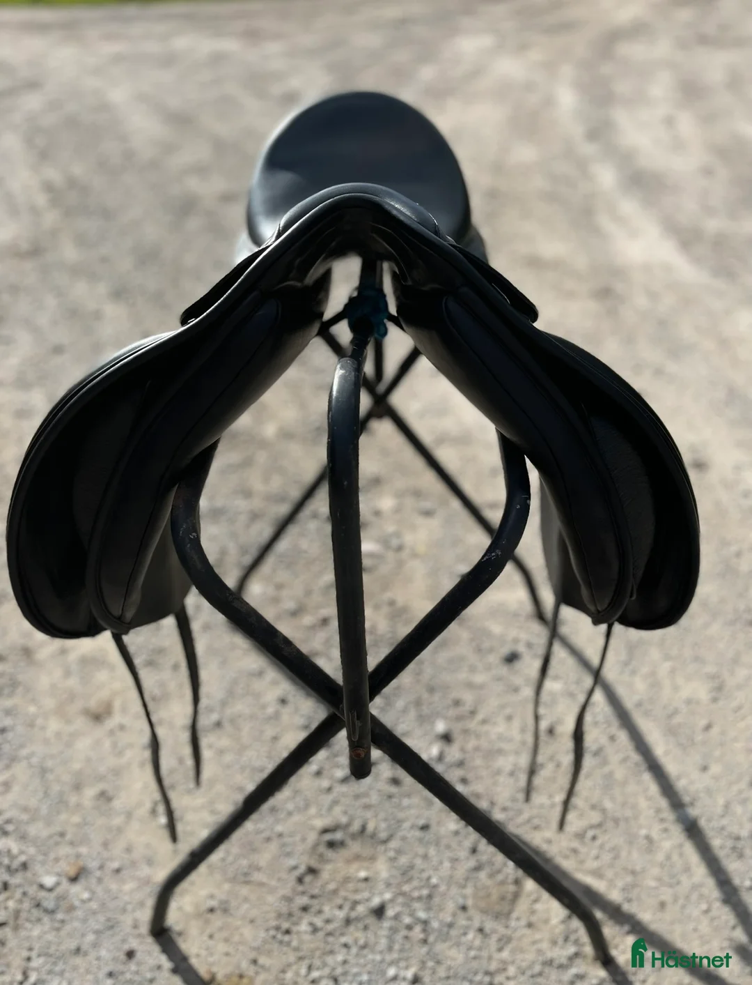 Sadlar hästutrustning till salu: Bates de luxe 17,5” - Annons 3