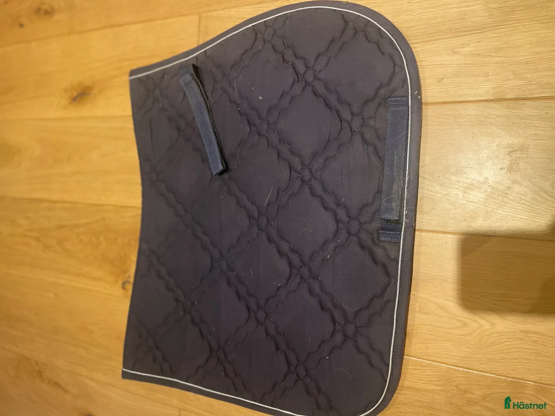 Schabrak & Vojlockar hästutrustning till salu: Olika schabrak tillsalu i Dannike - Annons 7