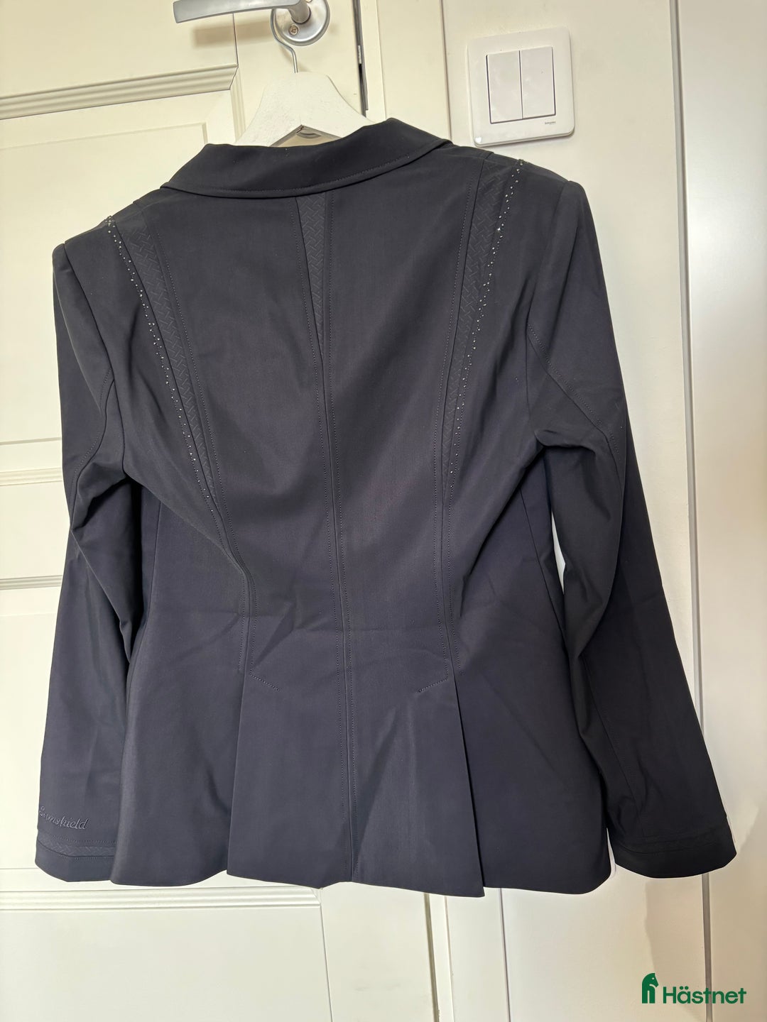 Jackor & Kavajer ryttarutrustning till salu: Ny!! Samshield Kavaj i Hudiksvall - Annons 2