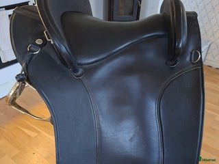 Sadlar hästutrustning till salu: Sadel säljes i Sidensjö - Annons 16